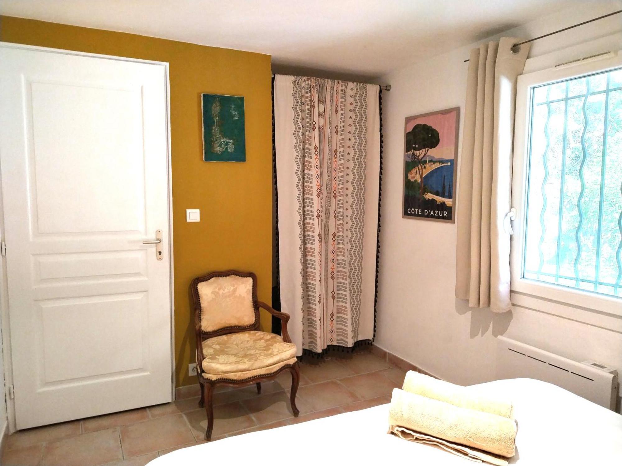Au Mas Saint Pierre Hotel Pignans Exterior photo